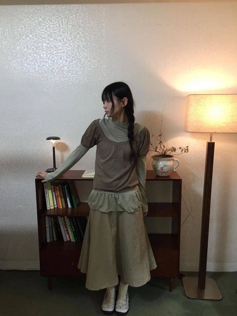 muf frill t-shirts
