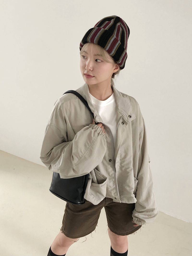 Loose fit nylon crop jk