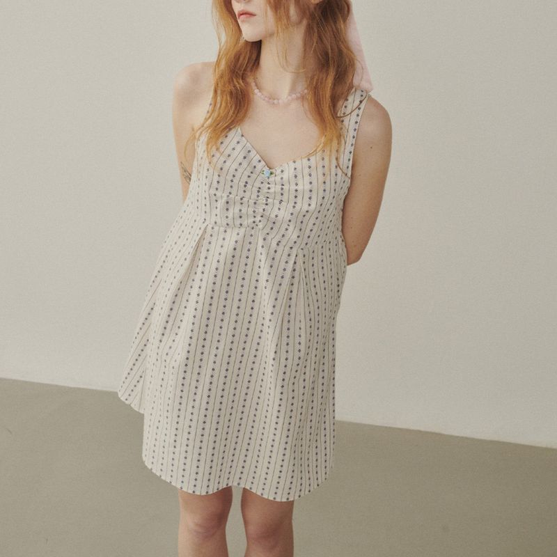 Melly&Rose（メリーアンドローズ）の「Rose Embroidery Mini One-piece（Dresses）」