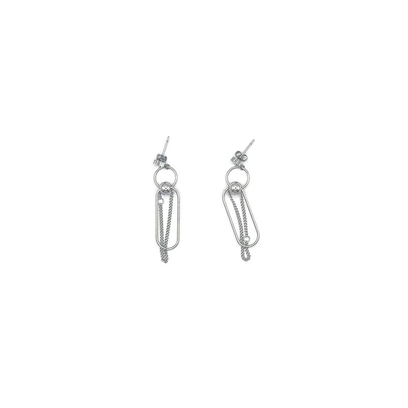 neeka（ニカ）の「スタードロップチェーンピアス（アクセサリー）」