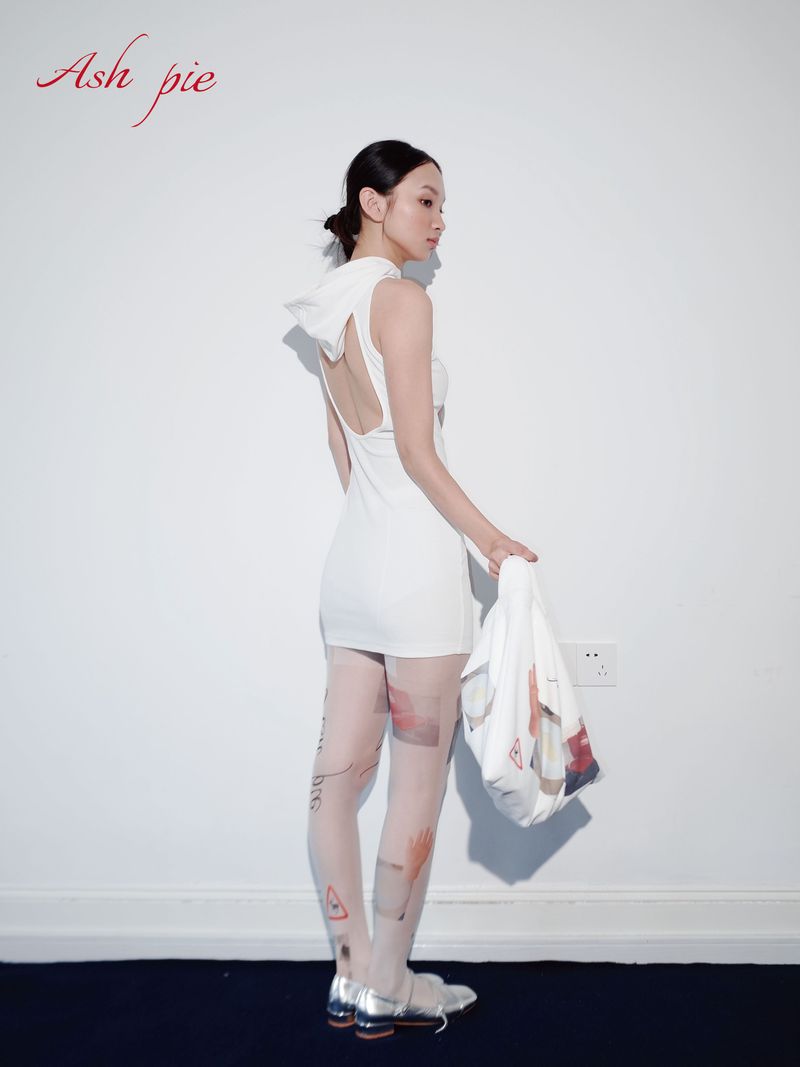 Printed backless dress