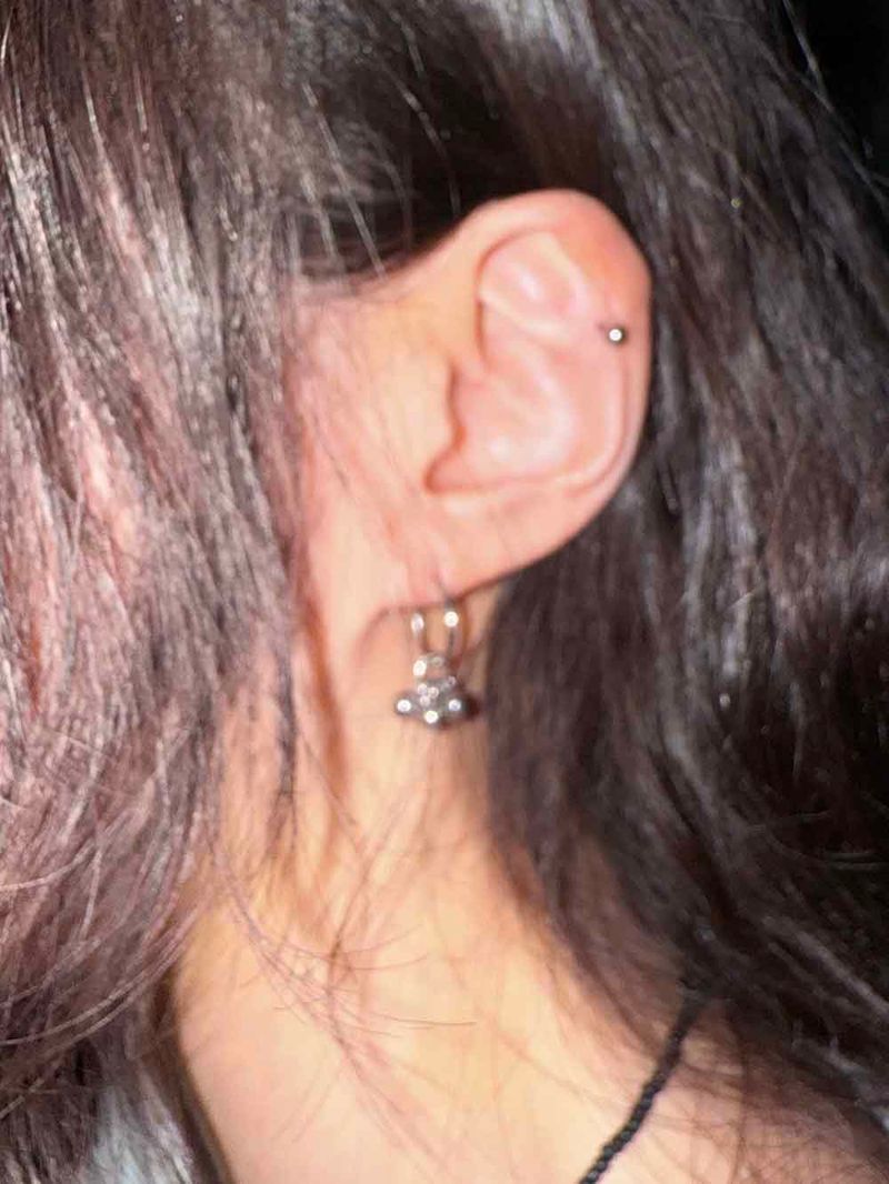 Berry earring (2 color)