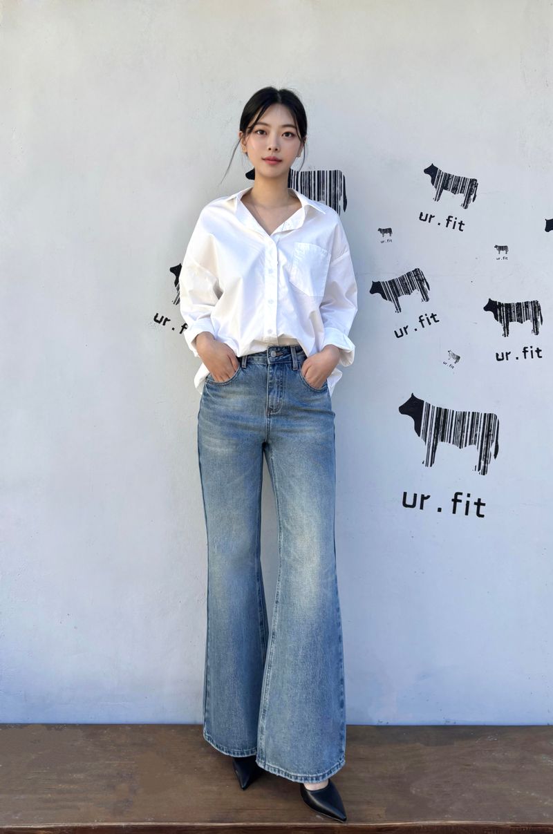 REGULAR SEMI BOOTCUT DENIM PANTS code 25007