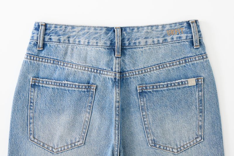 MID-WAISTLINE FLARE DENIM code 26209