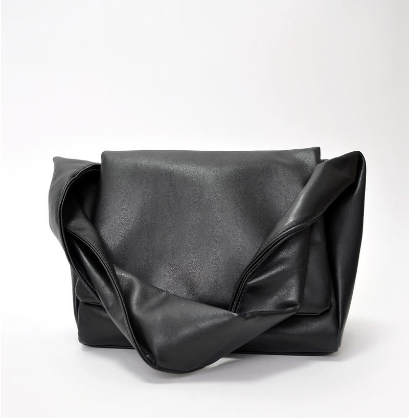 pocket shoulder bag