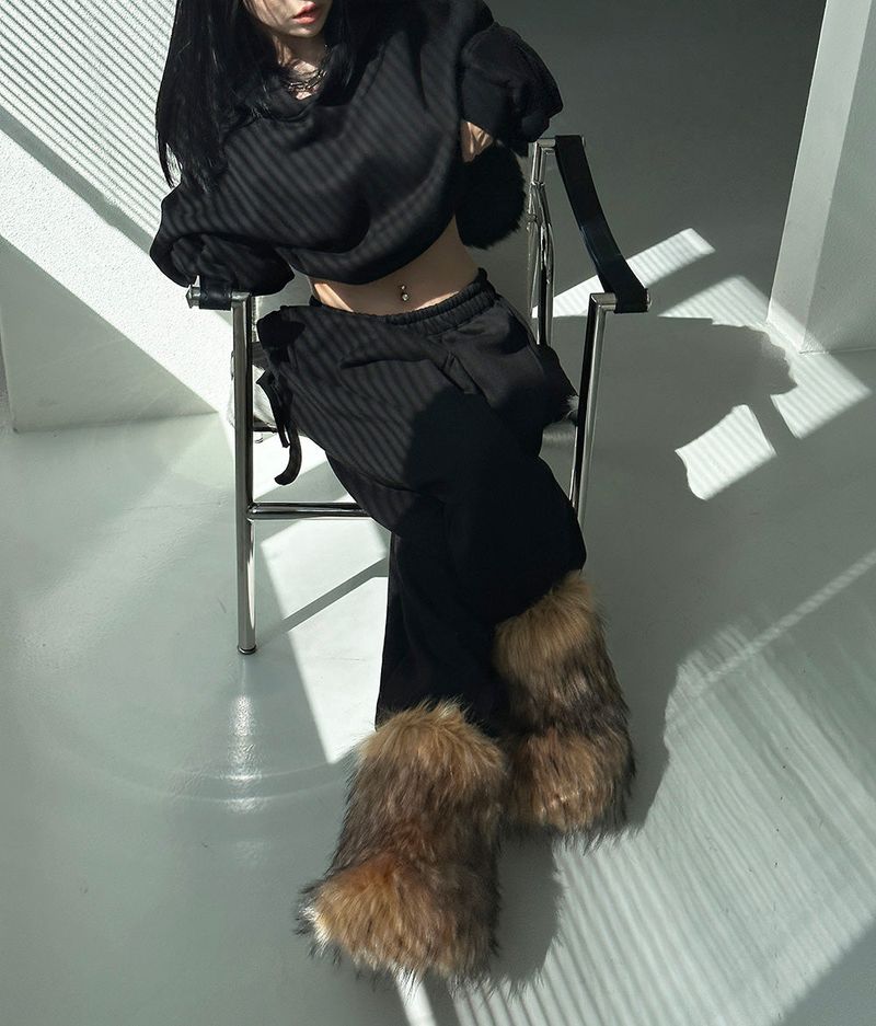 Valen Napping Backless Hoodie