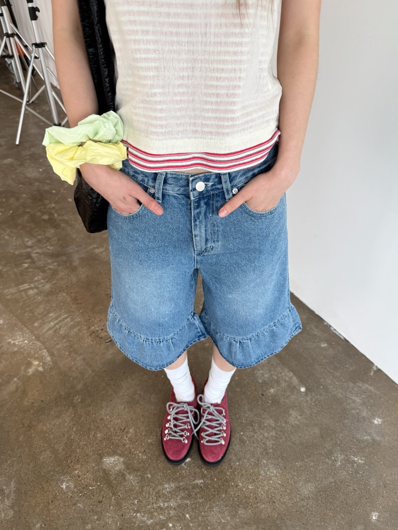 denim frill bermuda pants