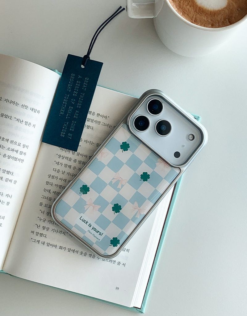 [MADE]四つ葉のクローバー シルバーエポキシバンパー iPhoneケース