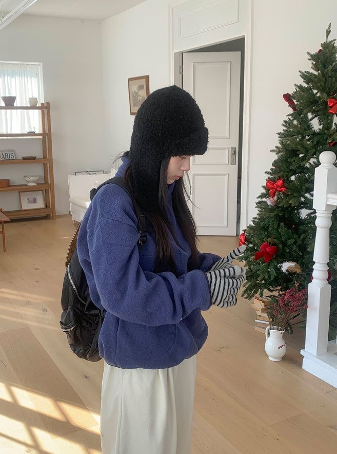 Helgue Wool Button Knit Beanie