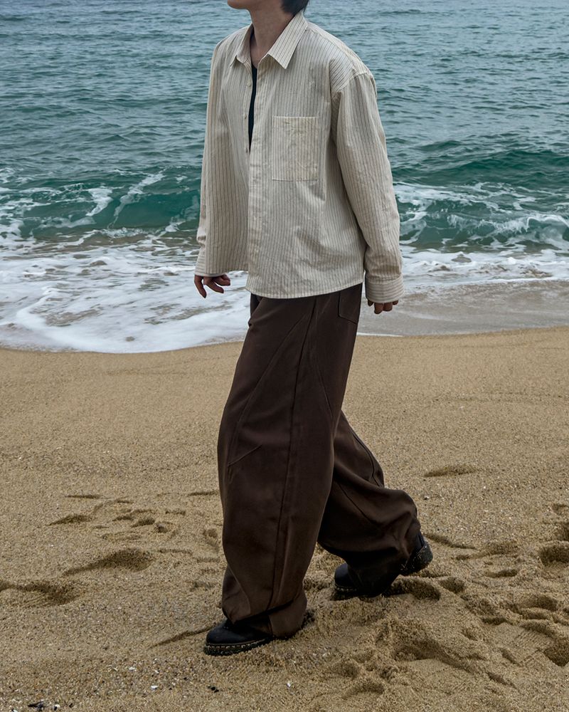 Orbit cut wide cotton pants