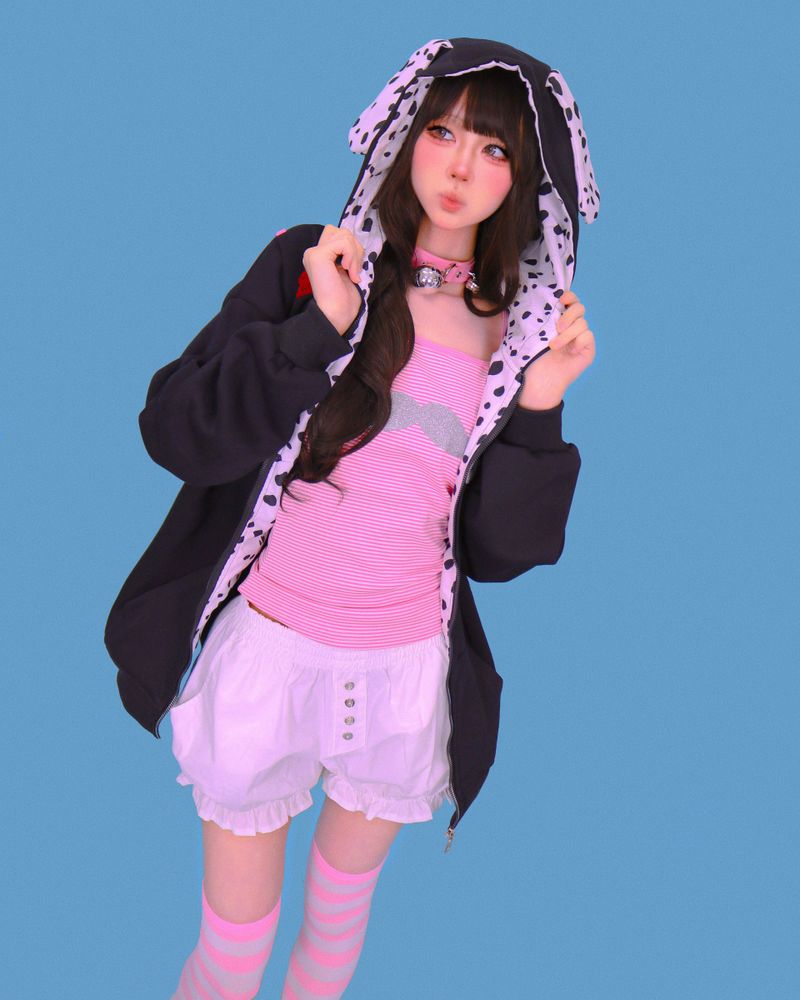 dalmatian hood zip-up