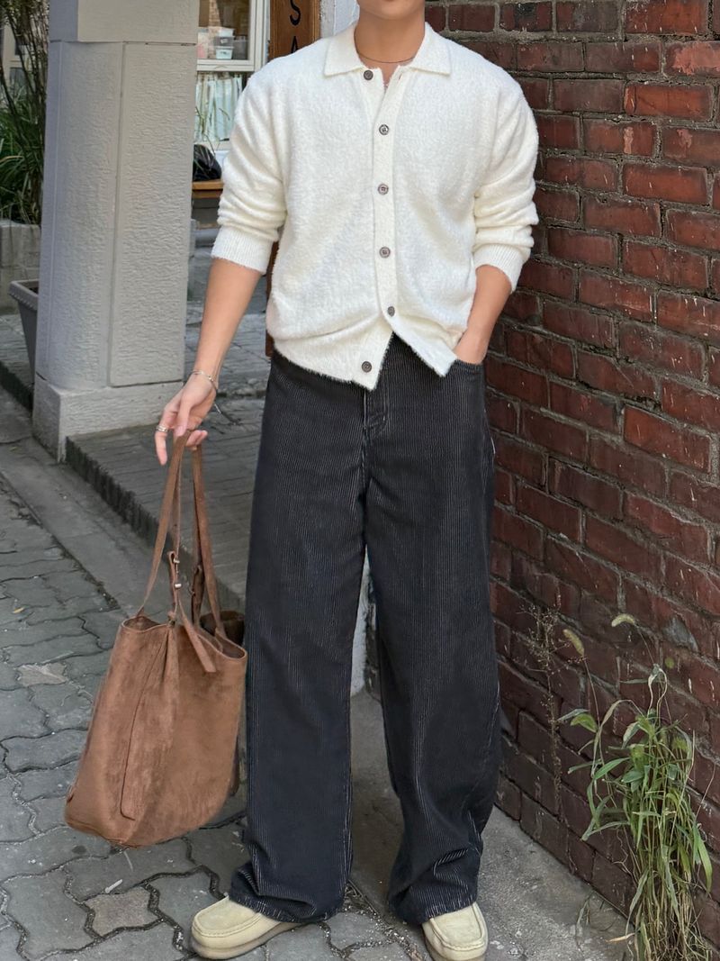 Soft corduroy bio-pants
