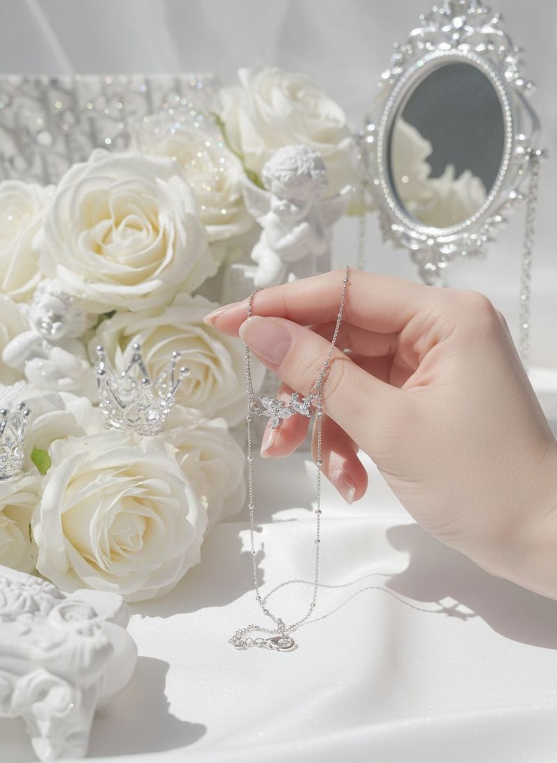 [Baby DONT Cry Yihyun Necklace/Anti-tarnish] Dreamy Crystal Semi Choker Necklace