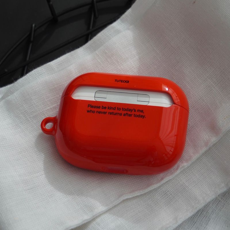 hard airpods case 'red'