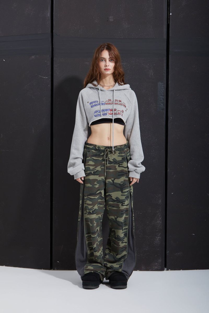 BADDIE CROPPED HOOD