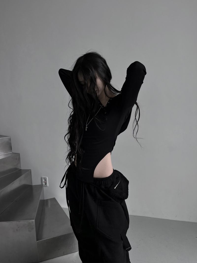 snap arch hooded bodysuit (fleece-lined)