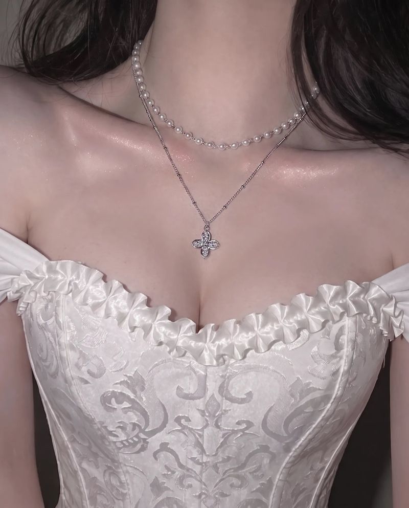[NMIXX ジウ Necklace] ルナ ブロッサム レイヤード ネックレス - Silver color
