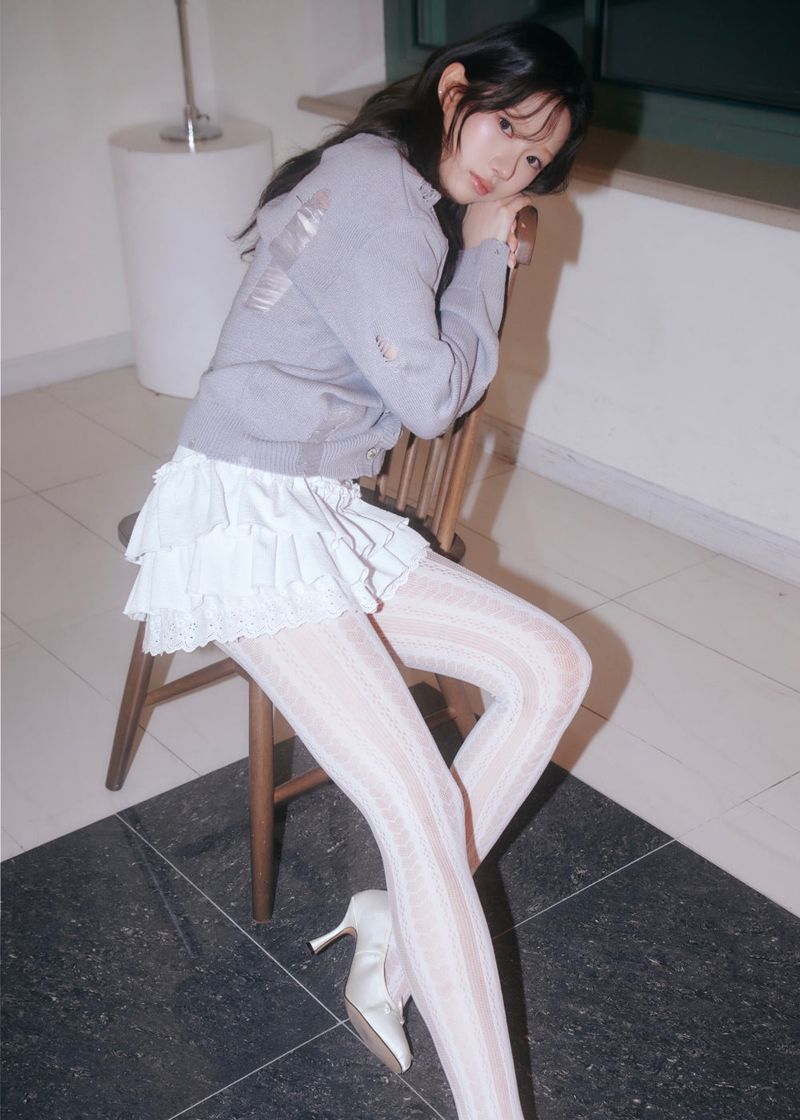 Bloom emblem demage Knit Cardigan