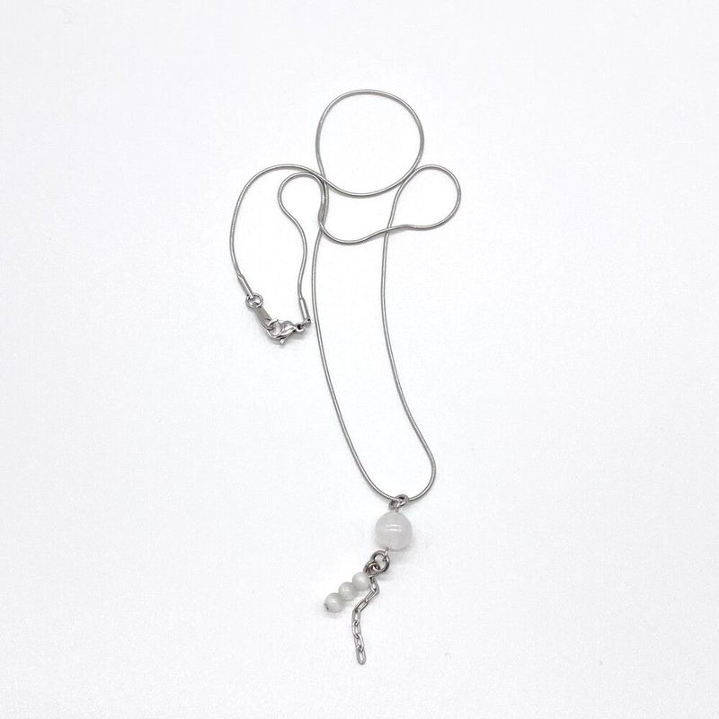White dew necklace