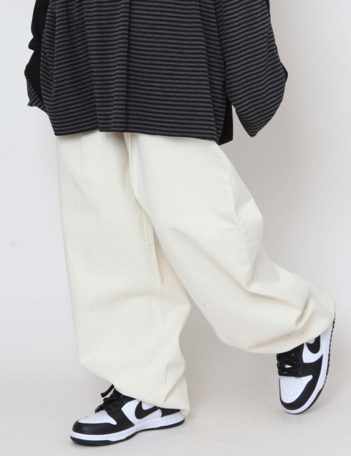 nutellike(ヌテールライク)の「Cream Black Balloon Pants(Pants)」