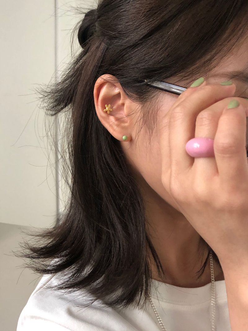 パステルドゥードゥルピアス（オリーブ）-チューリップ