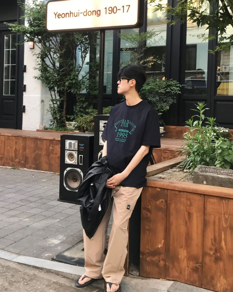 Dustin short sleeve T