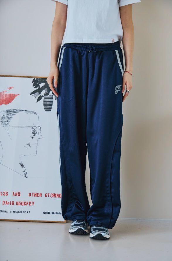 CPGN studio（コンパーニョ）の「26SS★ カーブド ライン トラック パンツ（パンツ）」