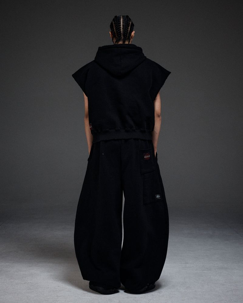 M.C.R. code stud zip-up vest HD BK