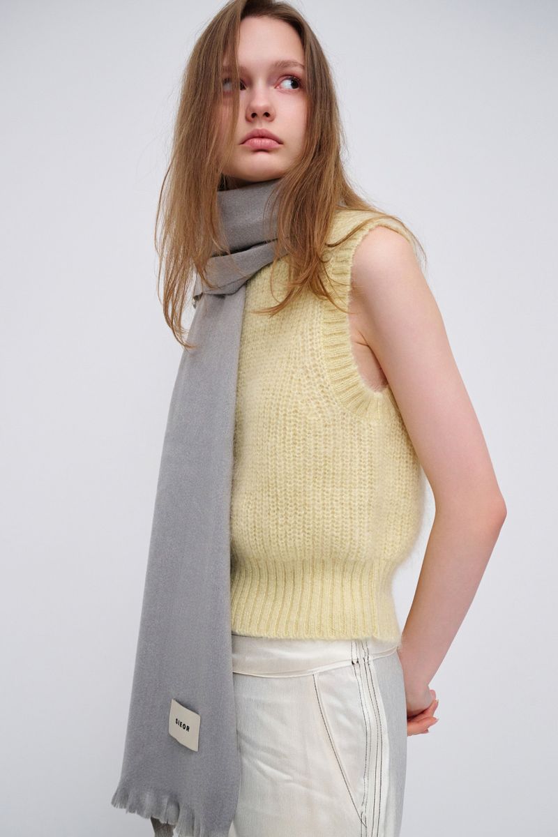 SHELLY muffler_lightgrey