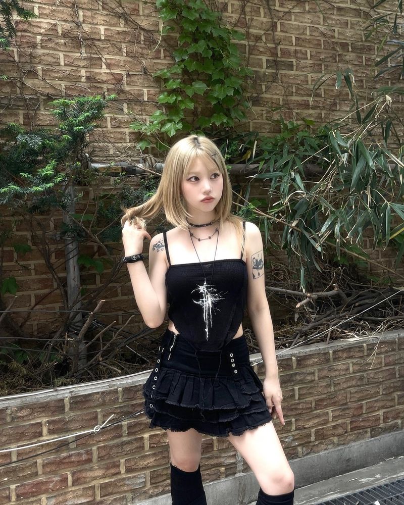 Rock and chic Sleeveless