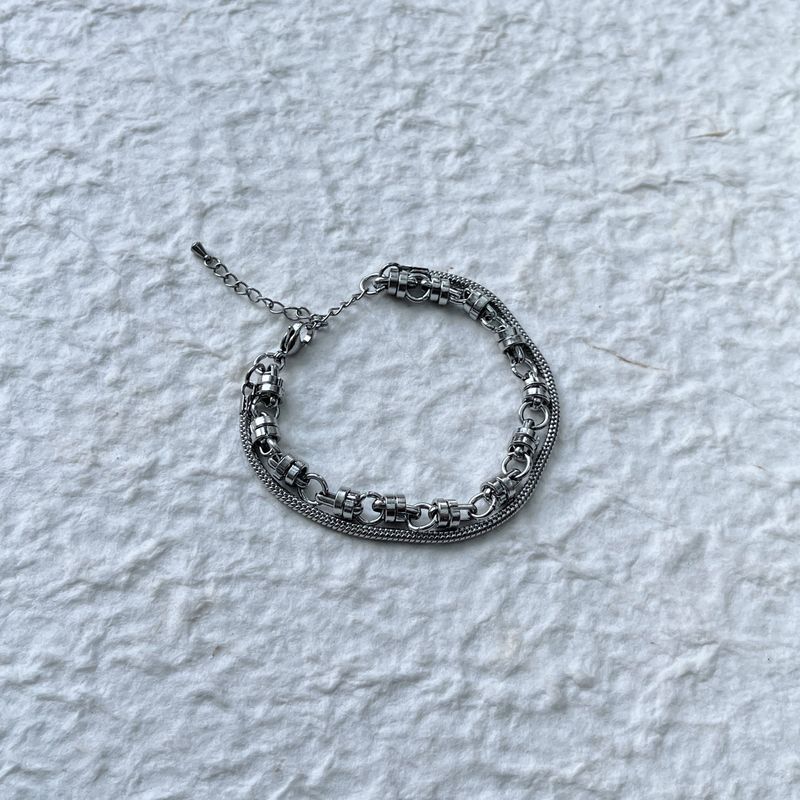 Mechanical Loop Bracelet