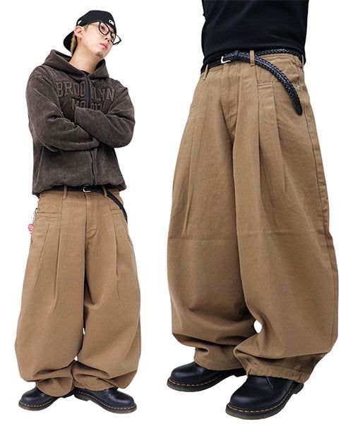 Wide Pleated Balloon Pants