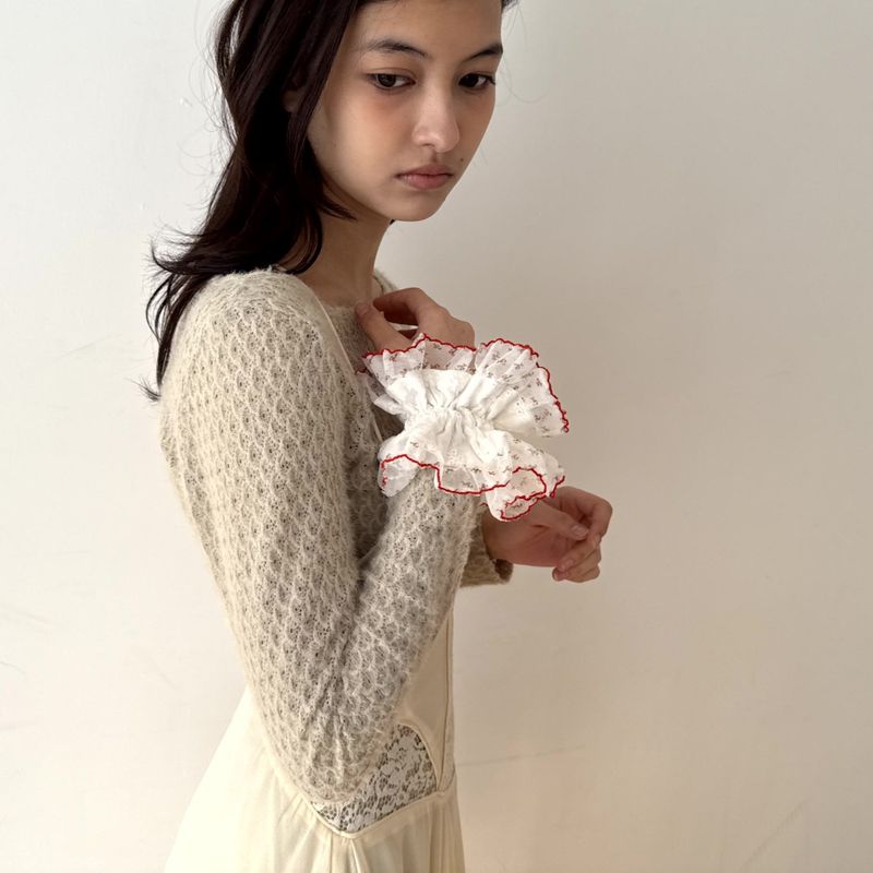 SIEOR（シオル）の「クレフラワーシュシュ（ヘアアクセサリー）」