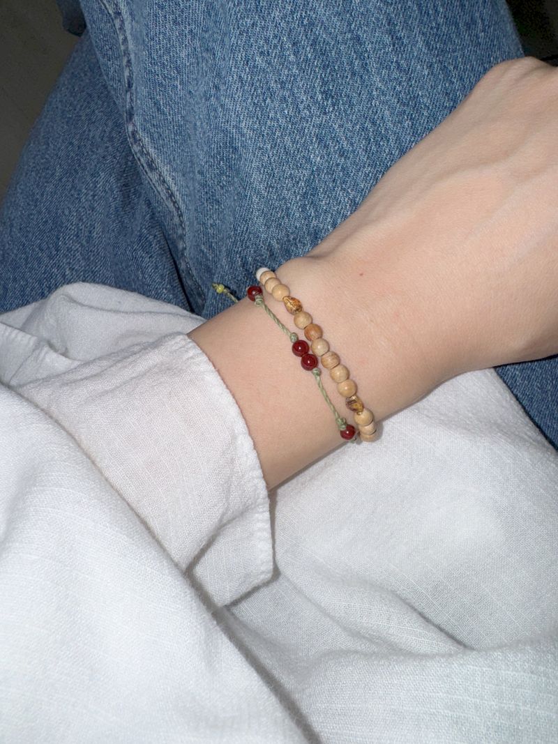 warm woodball bracelet (brown)