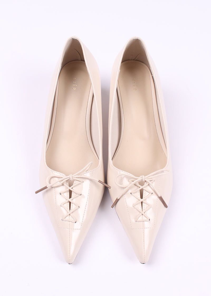 LACE-UP KITTEN HEELS