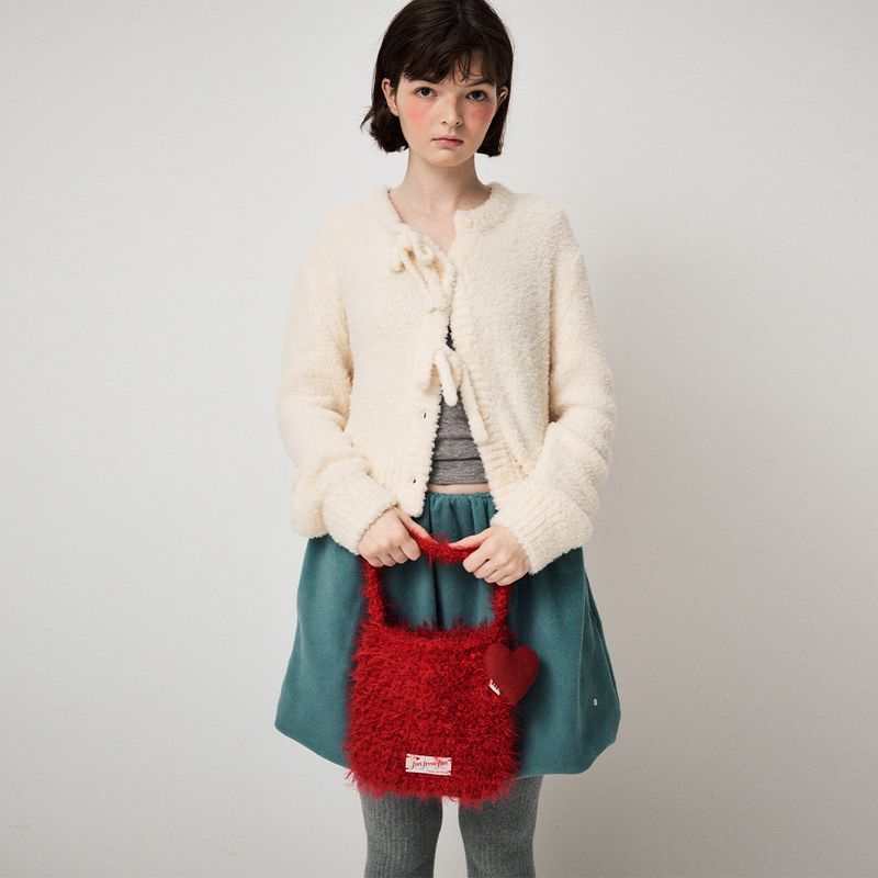 FUN FROM FUN（ファンフロムファン）の「HANDMADE HAIRY KNIT BAG, RED（Bags）」