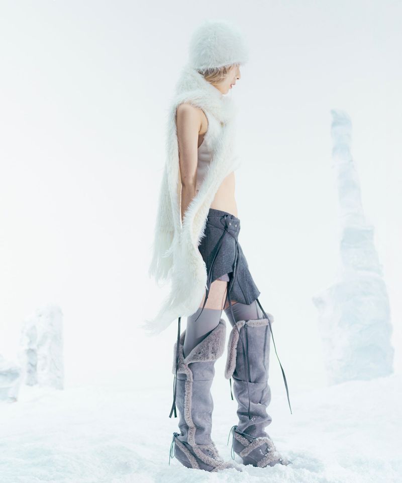 ojos（オホス）の「Hairy Muffler / Ivory（Fashion Accessories）」