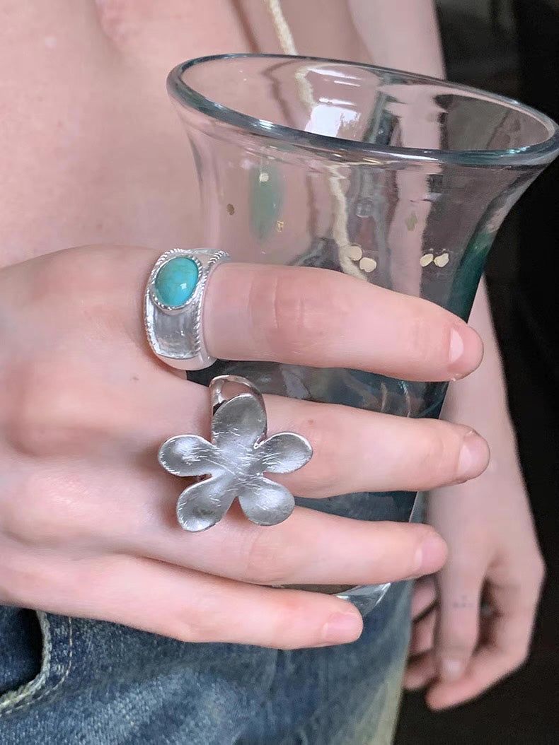 Matt flower bold ring (banding)