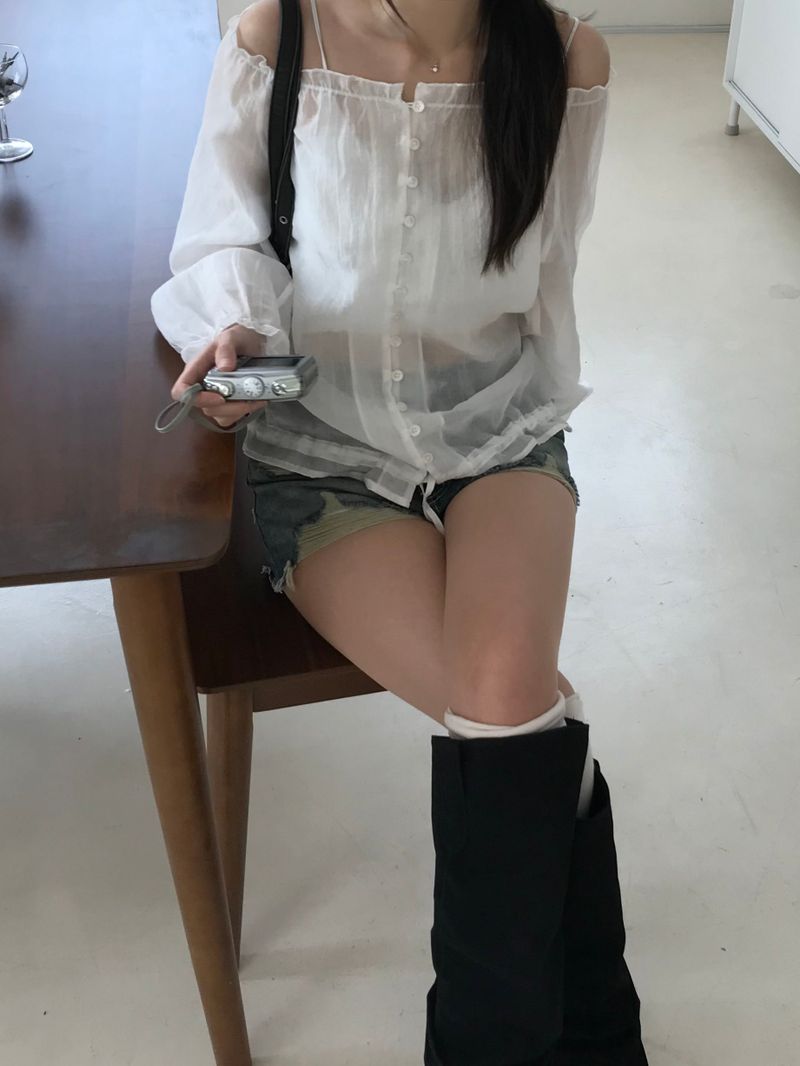 Salty Off-Shoulder Blouse (2 colors)