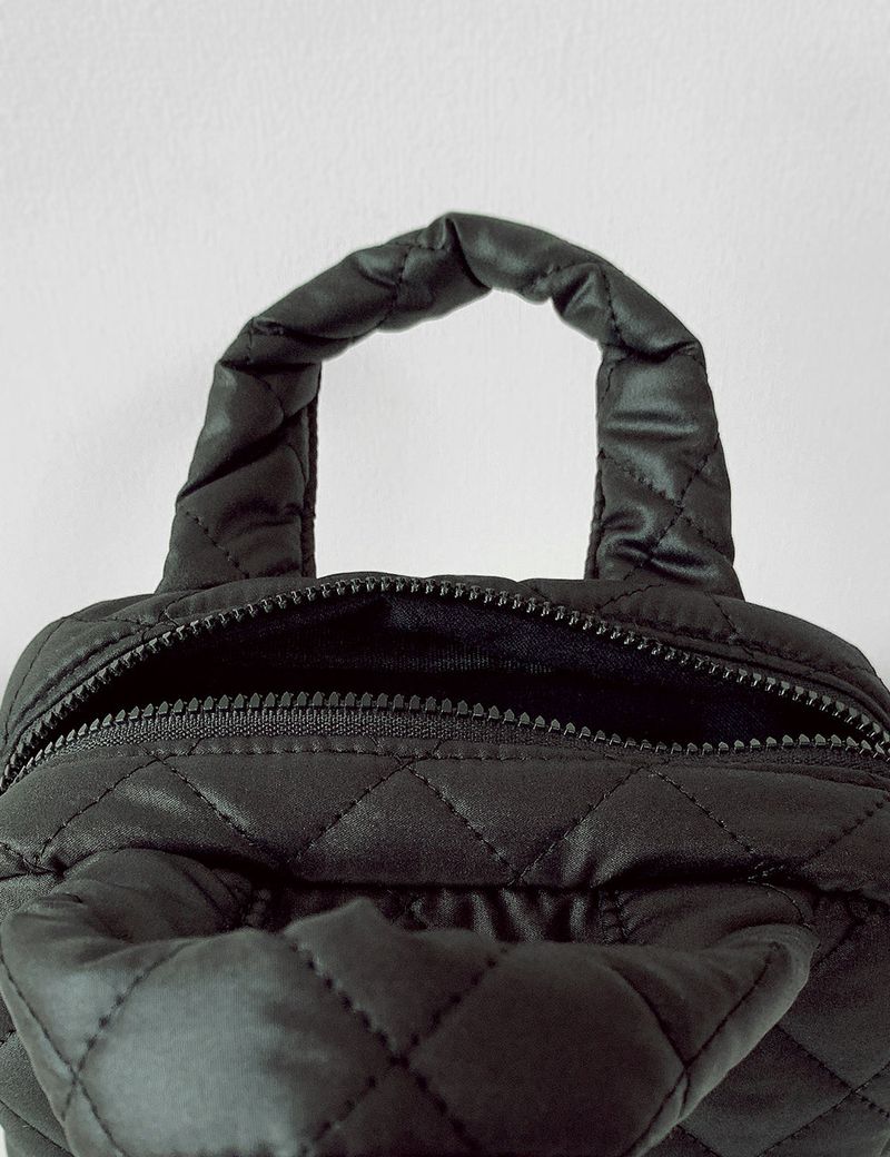 chain quilting black bag