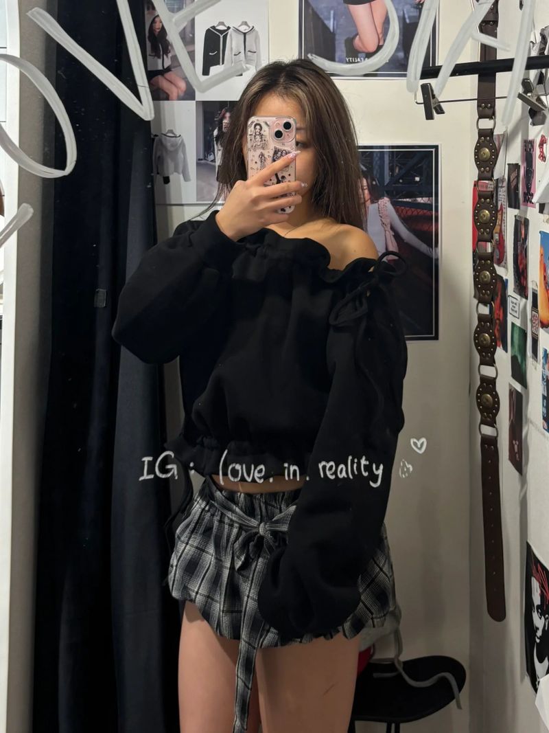 Puffy Daily Off-shoulder Sweatshirt - 2 colours