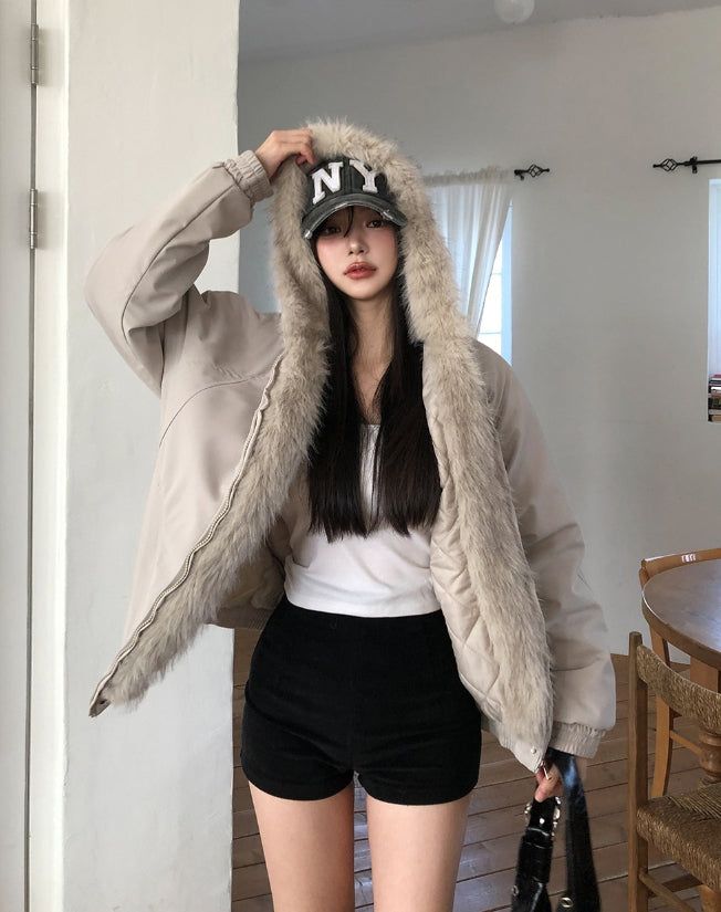 Dozen Rivet Raccoon Fur Hooded Padding