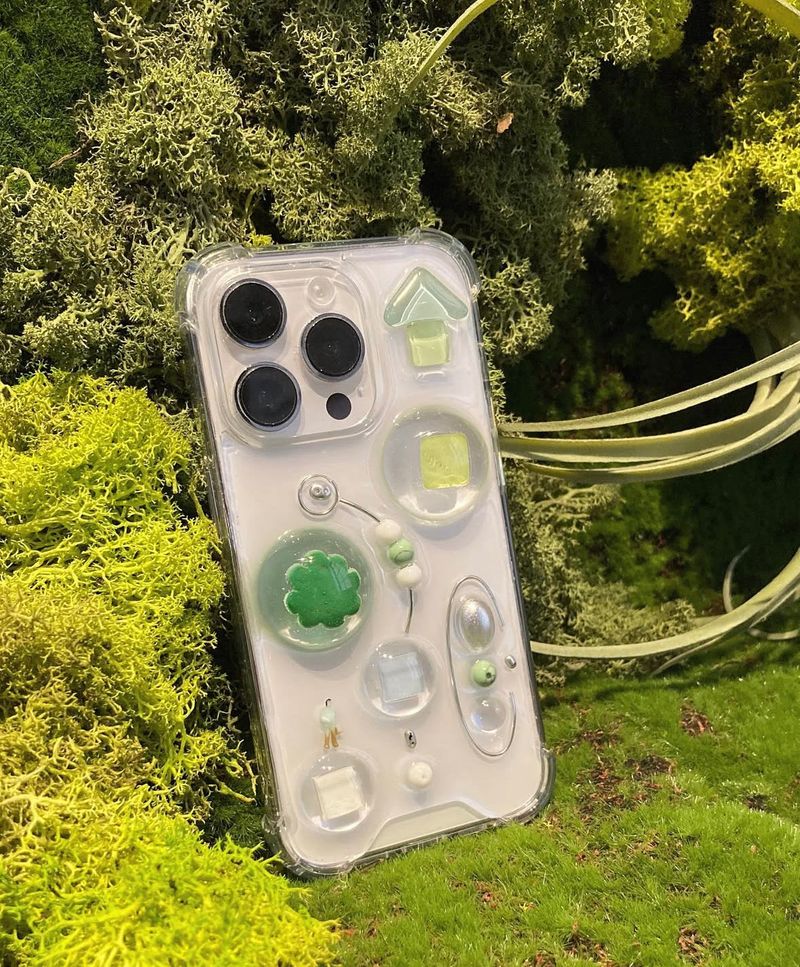 [made] "good luck" case