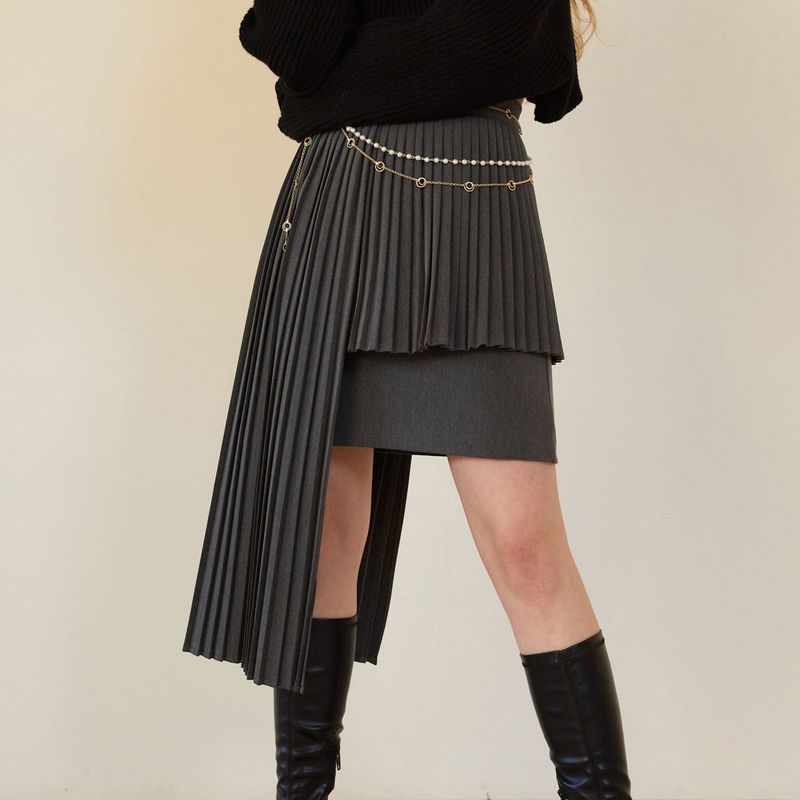 UNBAL PLEATS SKIRT (CHARCOAL)