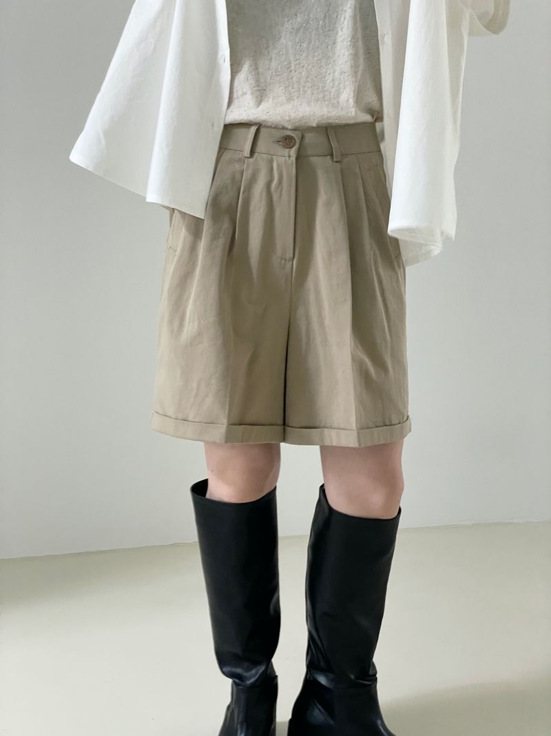 Rollup pintuck mini pants