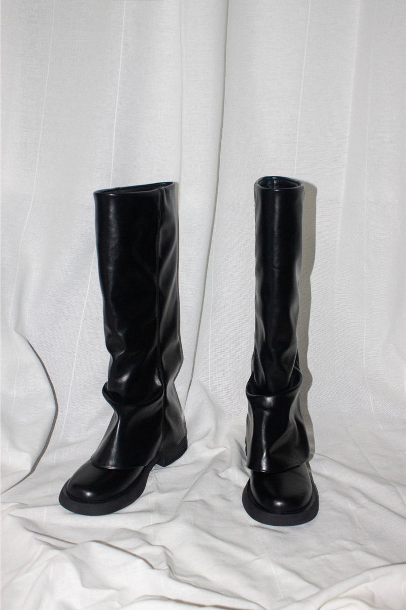 shirring boots cut boots