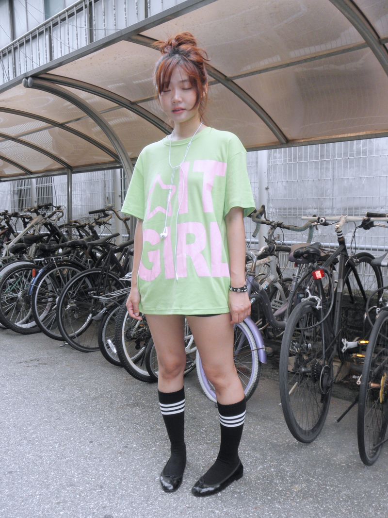 IT GIRL Tシャツ (GREEN)