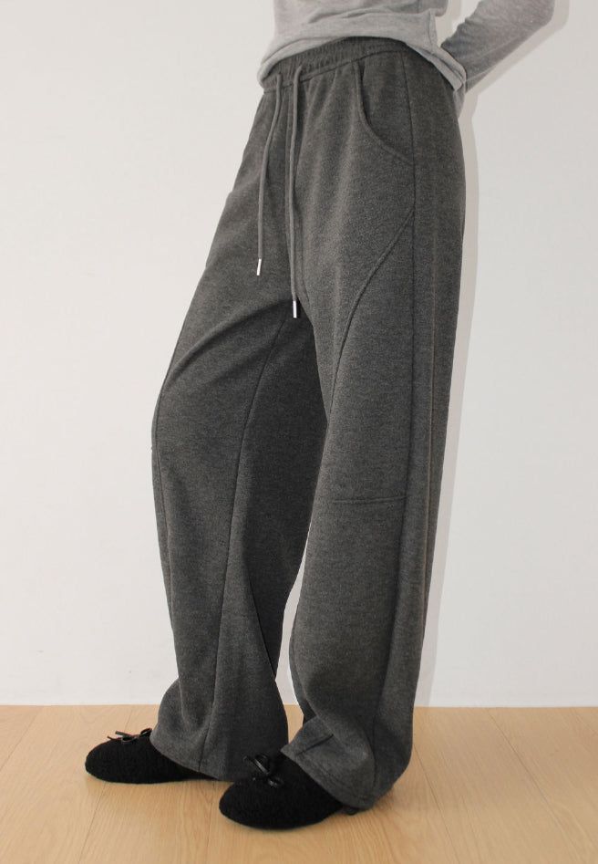 (Lining Brushed) CURVE SEAM SWEATPANTS