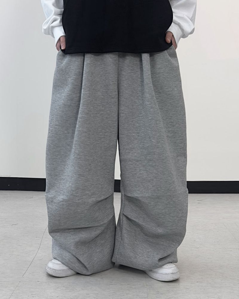 Grace Two-Tuck Sweat Pants