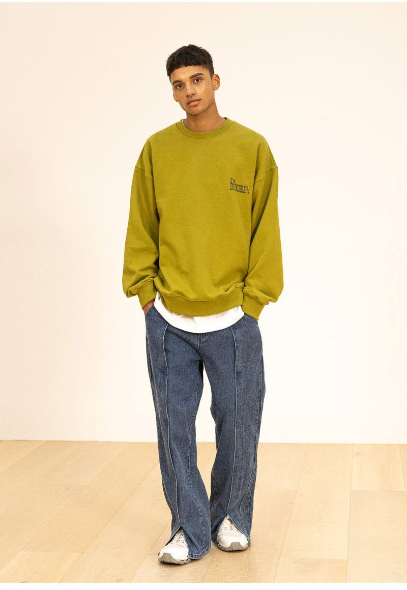 INVINCIBLE OVERSIZED SWEAT SHIRTS